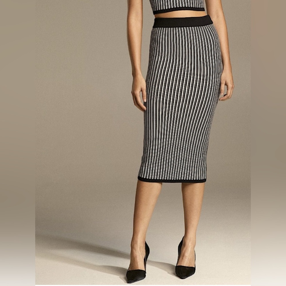 Babaton bodycon tube midi skirt black/white